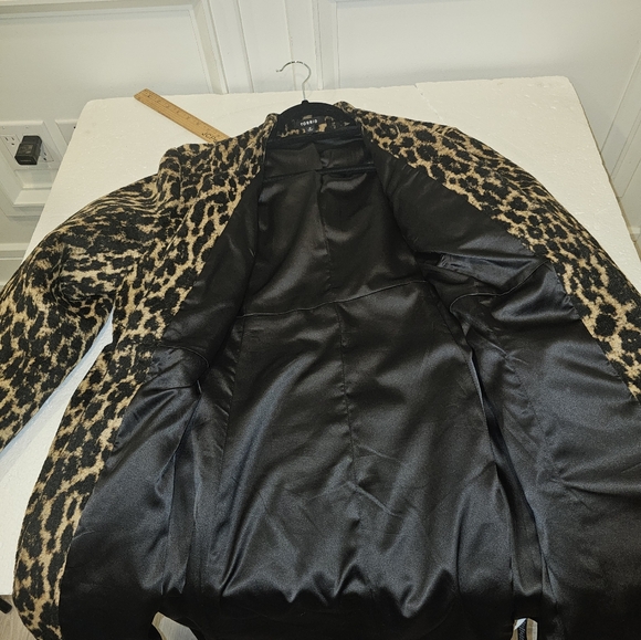 Torrid 🔥🔥HOST PICK🔥🔥Leopard Print Coat - Picture 7 of 11